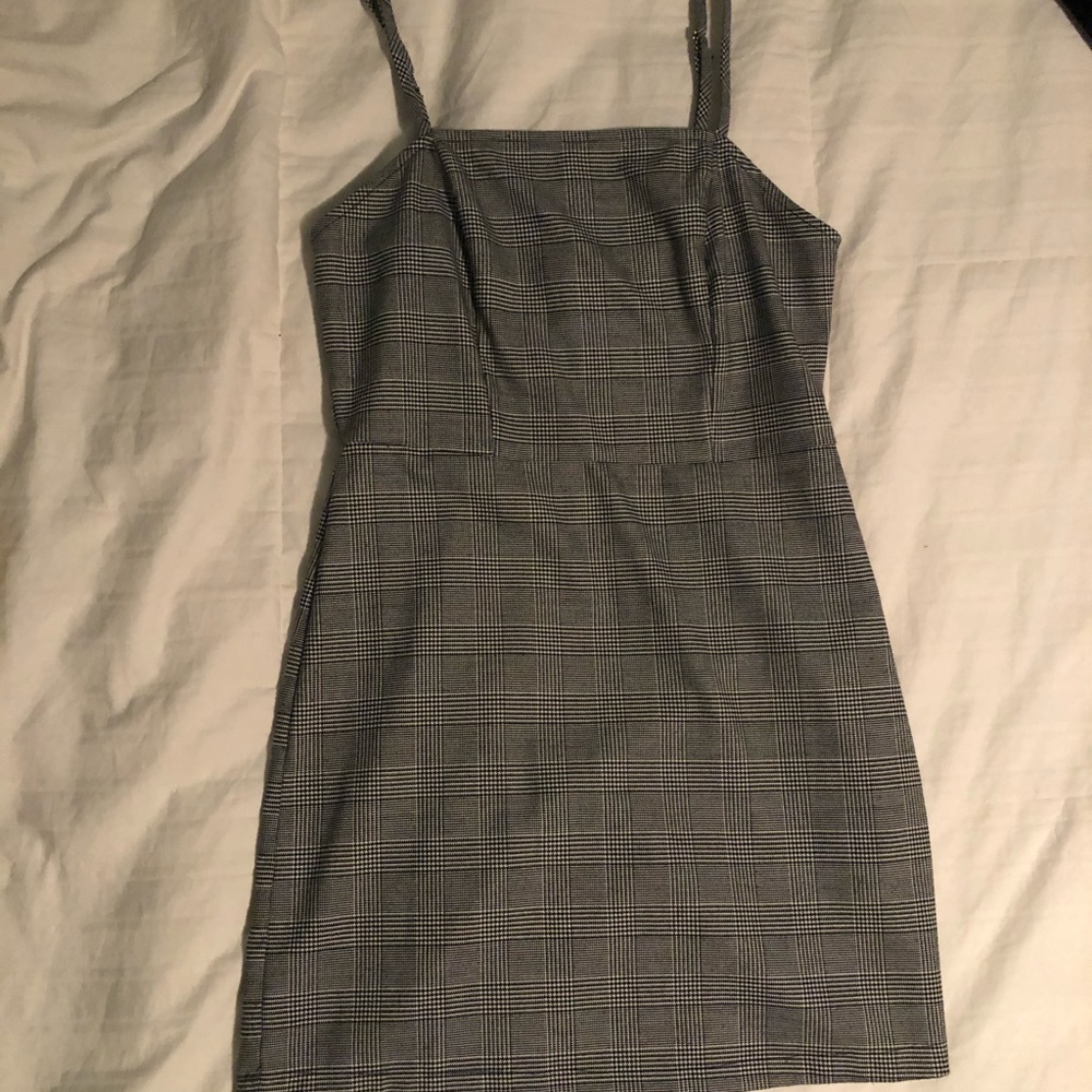 FOREVER 21 grey plaid mini dress